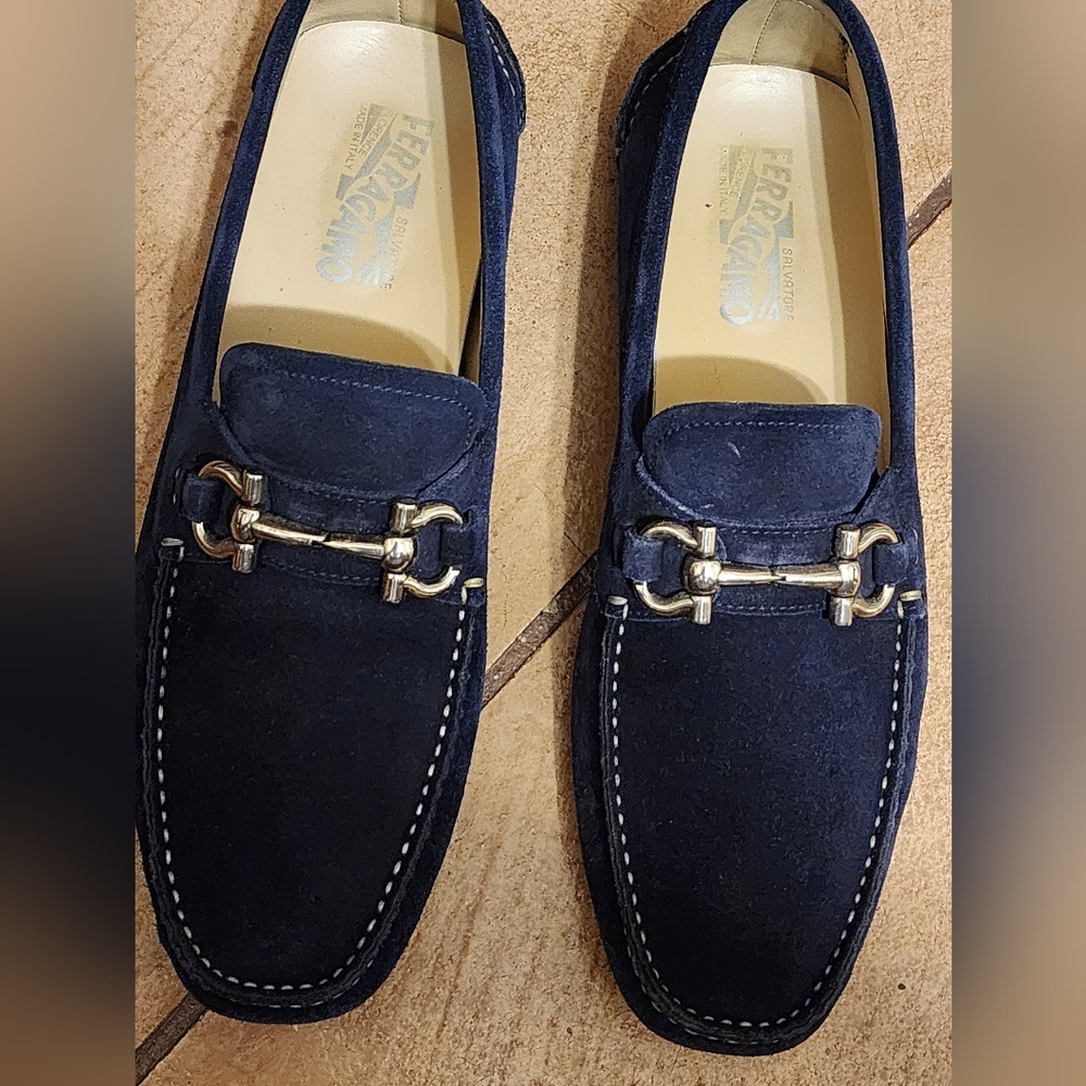 Salvatore ferragamo mens shoes 9.5 D dark blue suade drivers